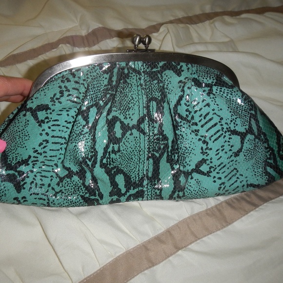 Kenneth Cole Reaction Handbags - Kenneth Cole REACTION Snake-Skin Print Clutch